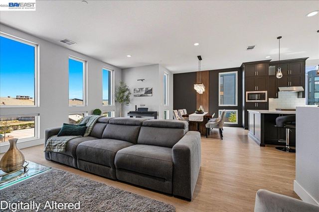 140 Coronado Ave, Alameda, CA 94501