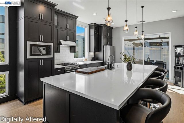 140 Coronado Ave, Alameda, CA 94501