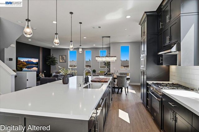 140 Coronado Ave, Alameda, CA 94501