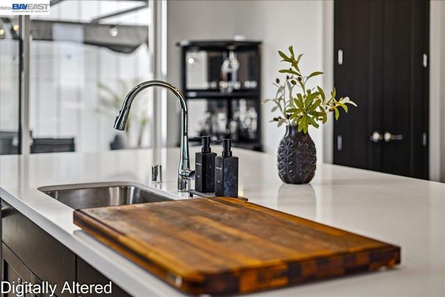 140 Coronado Ave, Alameda, CA 94501