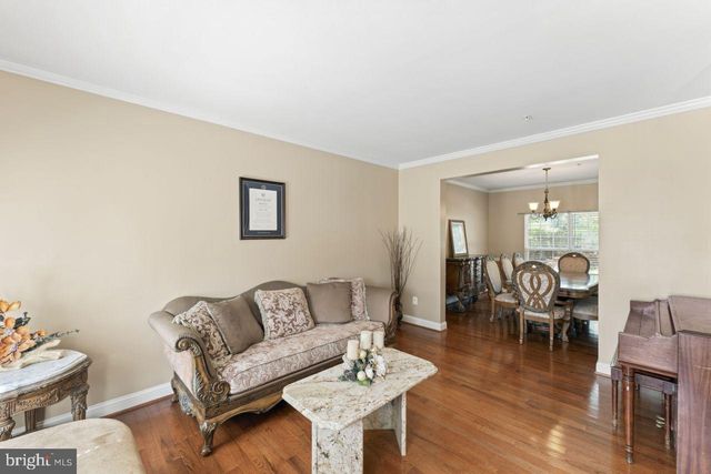 7003 LANHAM LN, Fort Washington, MD 20744