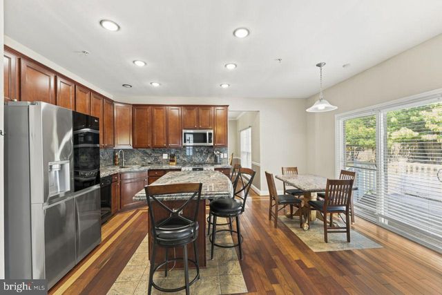 7003 LANHAM LN, Fort Washington, MD 20744