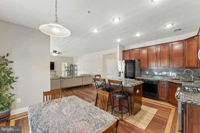 7003 LANHAM LN, Fort Washington, MD 20744