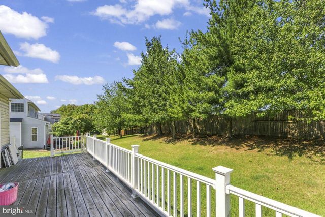 7003 LANHAM LN, Fort Washington, MD 20744