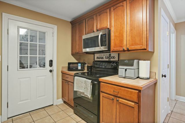 10 Clear Springs Ct., Hattiesburg, MS 39402