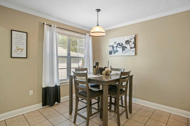 10 Clear Springs Ct., Hattiesburg, MS 39402