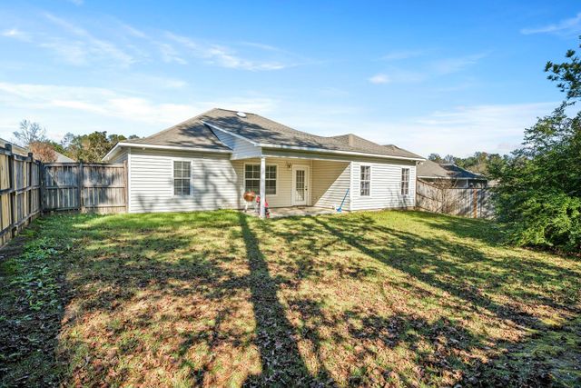 10 Clear Springs Ct., Hattiesburg, MS 39402