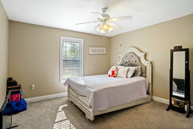 10 Clear Springs Ct., Hattiesburg, MS 39402