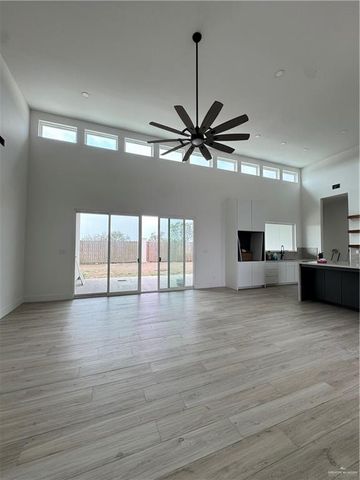 2106 E Clearwater Street, Edinburg, TX 78542