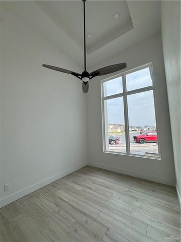 2106 E Clearwater Street, Edinburg, TX 78542