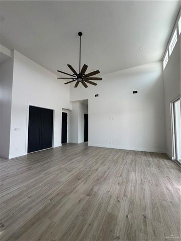 2106 E Clearwater Street, Edinburg, TX 78542