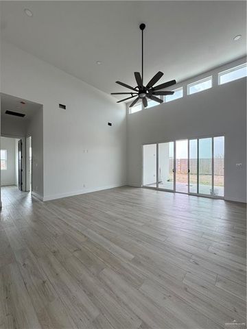 2106 E Clearwater Street, Edinburg, TX 78542