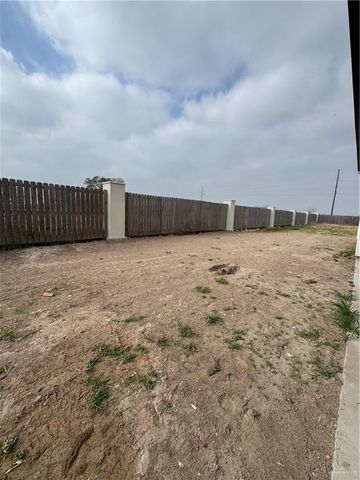 2106 E Clearwater Street, Edinburg, TX 78542