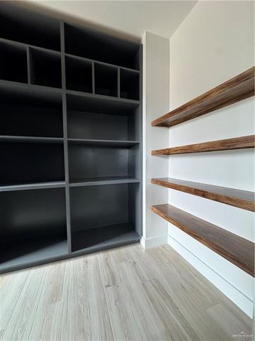 2106 E Clearwater Street, Edinburg, TX 78542