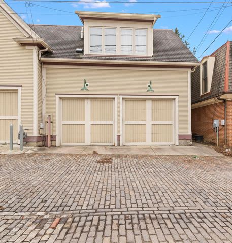 130 Buttles Avenue, Columbus, OH 43215