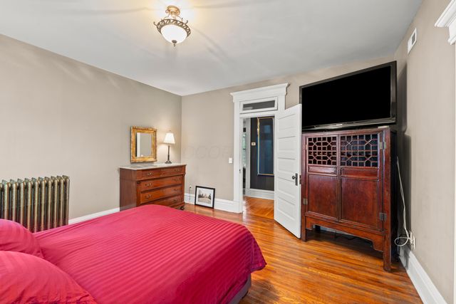 130 Buttles Avenue, Columbus, OH 43215