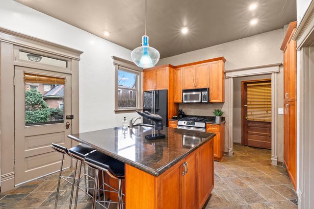 130 Buttles Avenue, Columbus, OH 43215