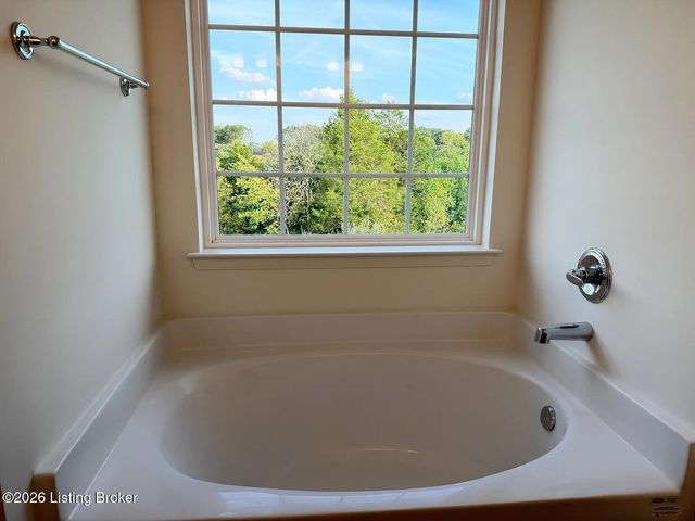 7919 Copper Drift Way, Louisville, KY 40291