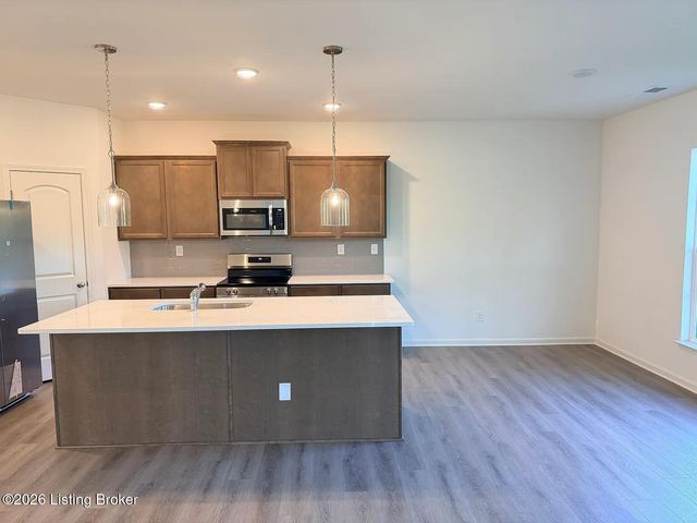 7919 Copper Drift Way, Louisville, KY 40291