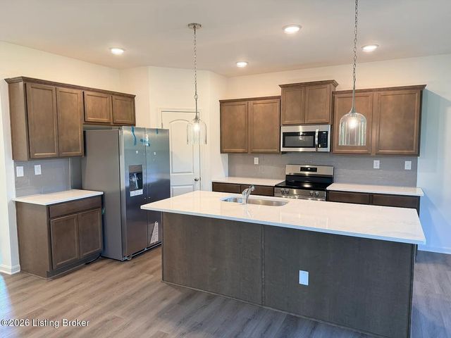 7919 Copper Drift Way, Louisville, KY 40291