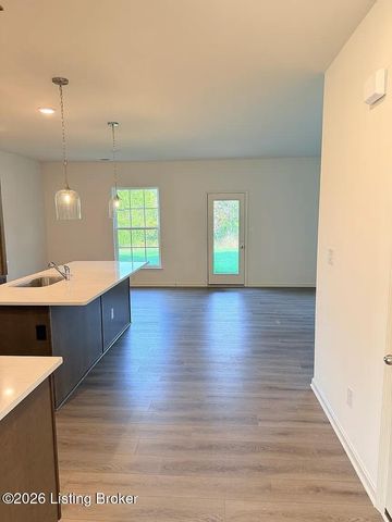 7919 Copper Drift Way, Louisville, KY 40291