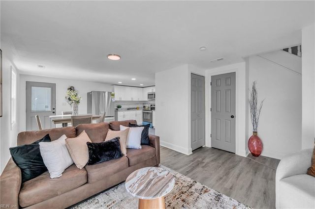 3503 Roanoke AVE, Newport News, VA 23607