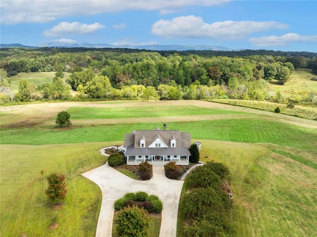 715 Ridge Road, Clarkesville, GA 30523