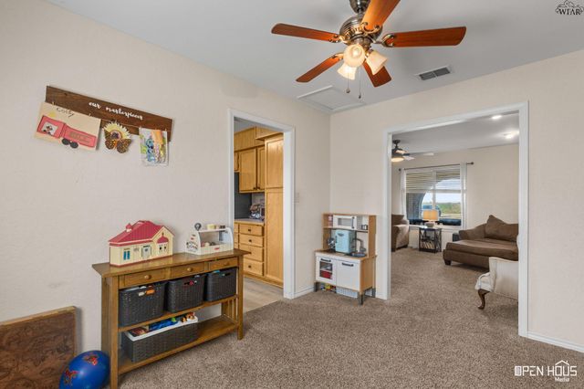 1206 E SYCAMORE DRIVE, Burkburnett, TX 76354