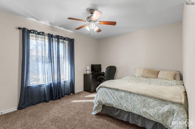 1206 E SYCAMORE DRIVE, Burkburnett, TX 76354