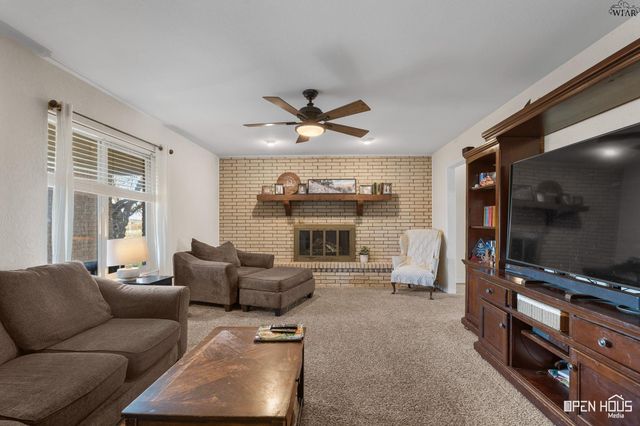 1206 E SYCAMORE DRIVE, Burkburnett, TX 76354