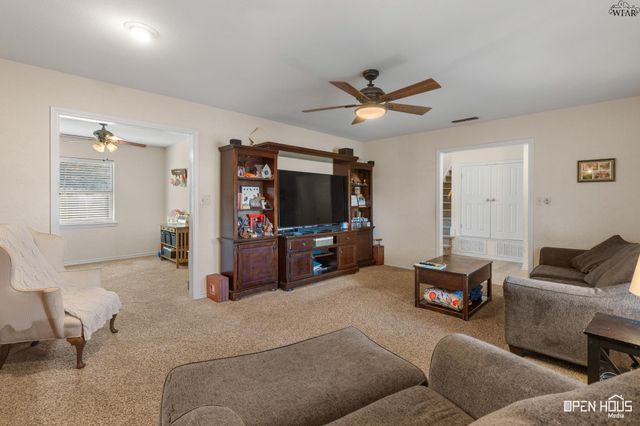 1206 E SYCAMORE DRIVE, Burkburnett, TX 76354