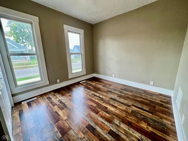 1725 Cottage Avenue, Columbus, IN 47201