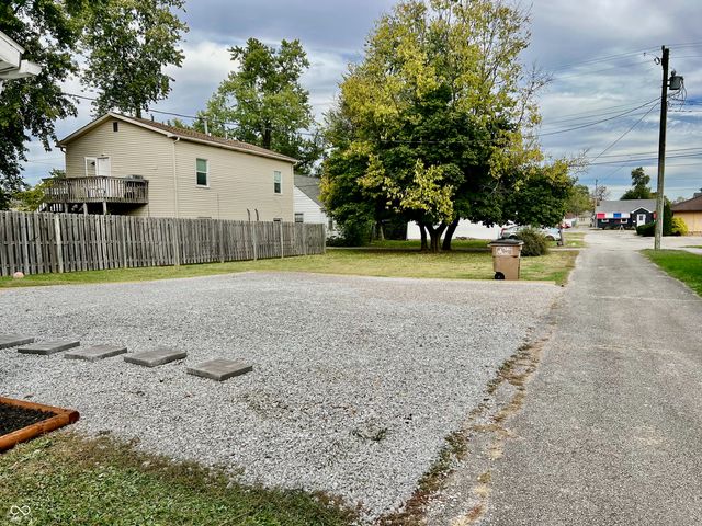 1725 Cottage Avenue, Columbus, IN 47201