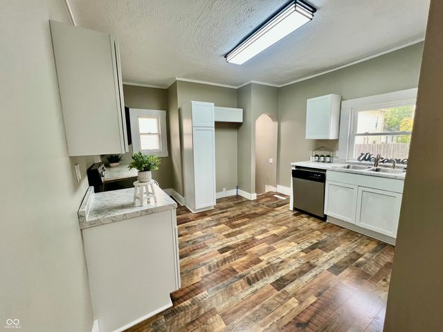 1725 Cottage Avenue, Columbus, IN 47201