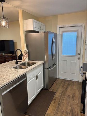 1009 SUMNER BOULEVARD C, Safety Harbor, FL 34695