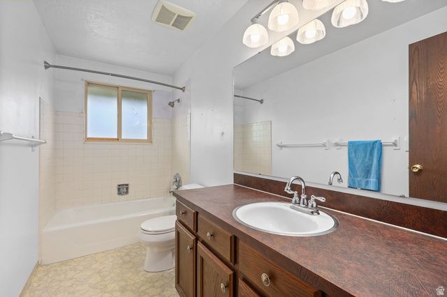 1345 S VALHALLA DR, Clearfield, UT 84015