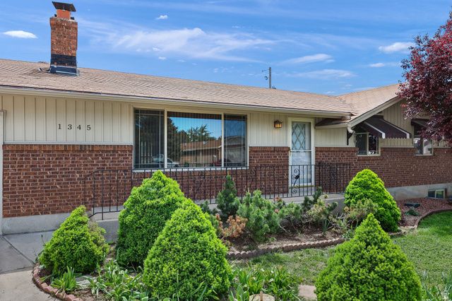 1345 S VALHALLA DR, Clearfield, UT 84015
