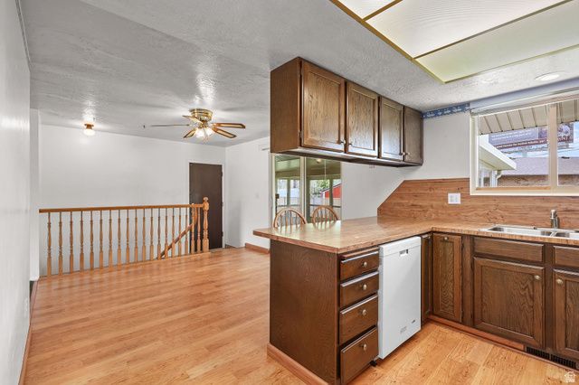 1345 S VALHALLA DR, Clearfield, UT 84015
