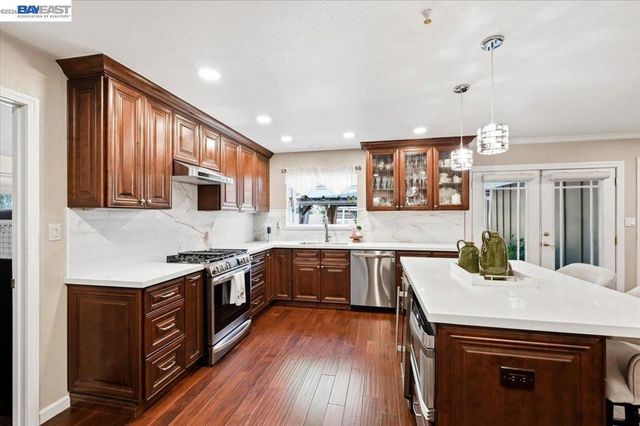 1661 Beckner Ct, Concord, CA 94521