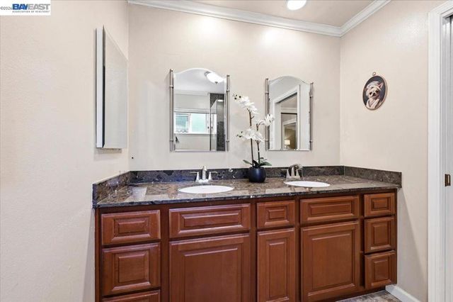 1661 Beckner Ct, Concord, CA 94521