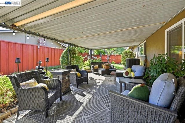 1661 Beckner Ct, Concord, CA 94521