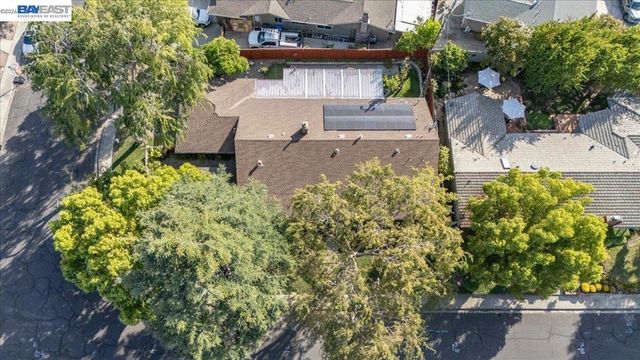 1661 Beckner Ct, Concord, CA 94521
