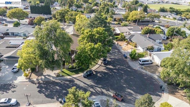 1661 Beckner Ct, Concord, CA 94521