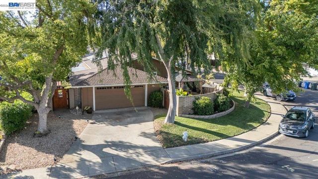 1661 Beckner Ct, Concord, CA 94521