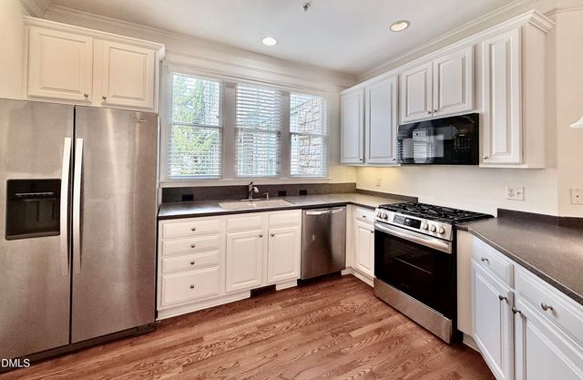 402 Presque Isle Lane, Chapel Hill, NC 27514