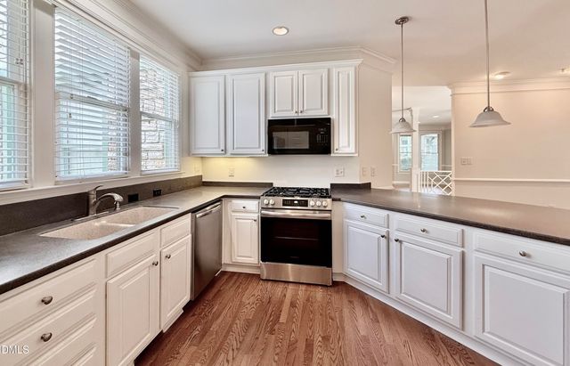 402 Presque Isle Lane, Chapel Hill, NC 27514