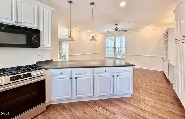 402 Presque Isle Lane, Chapel Hill, NC 27514
