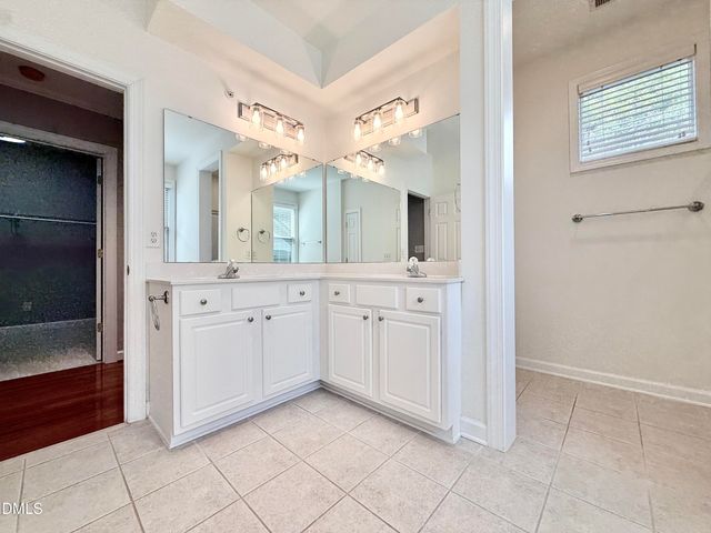 402 Presque Isle Lane, Chapel Hill, NC 27514