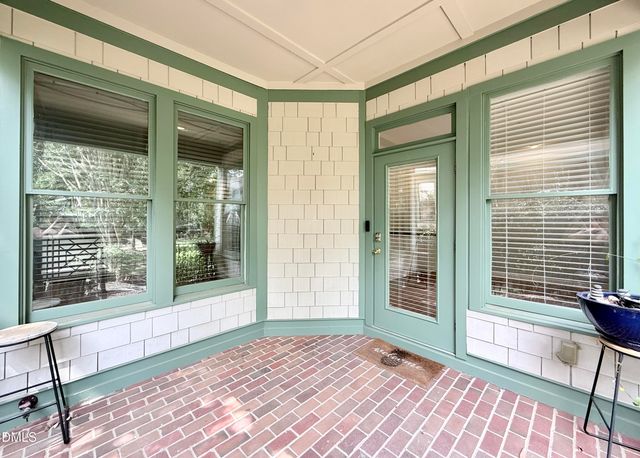 402 Presque Isle Lane, Chapel Hill, NC 27514