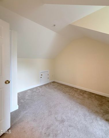 402 Presque Isle Lane, Chapel Hill, NC 27514